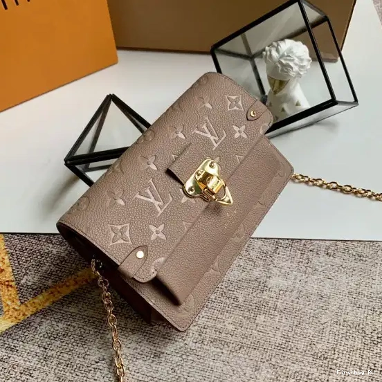 Firstbag ru LOUIS CHAIN VUITTON VAVIN WALLET 0610